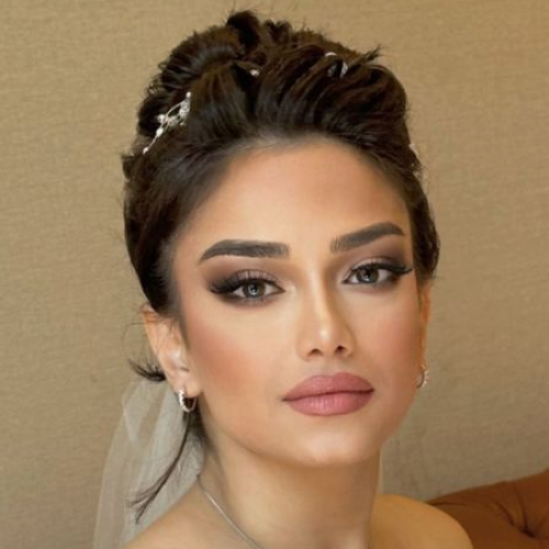 Beautiful bridal makeup by professional artist in Istanbul