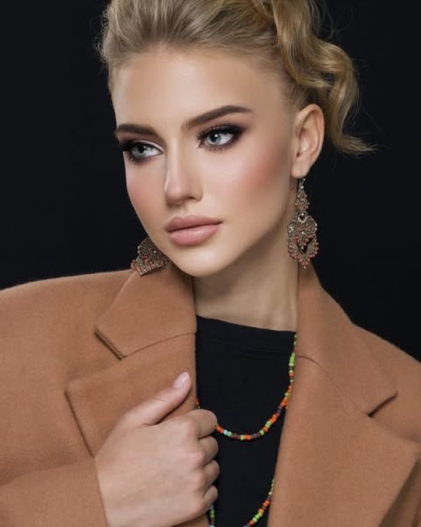 makeup at hotel in istanbul